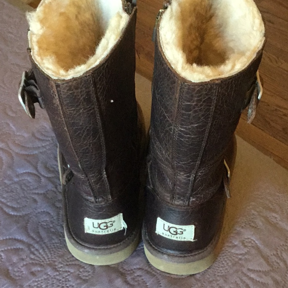 🌹UGG Leather Boots - Picture 3 of 8